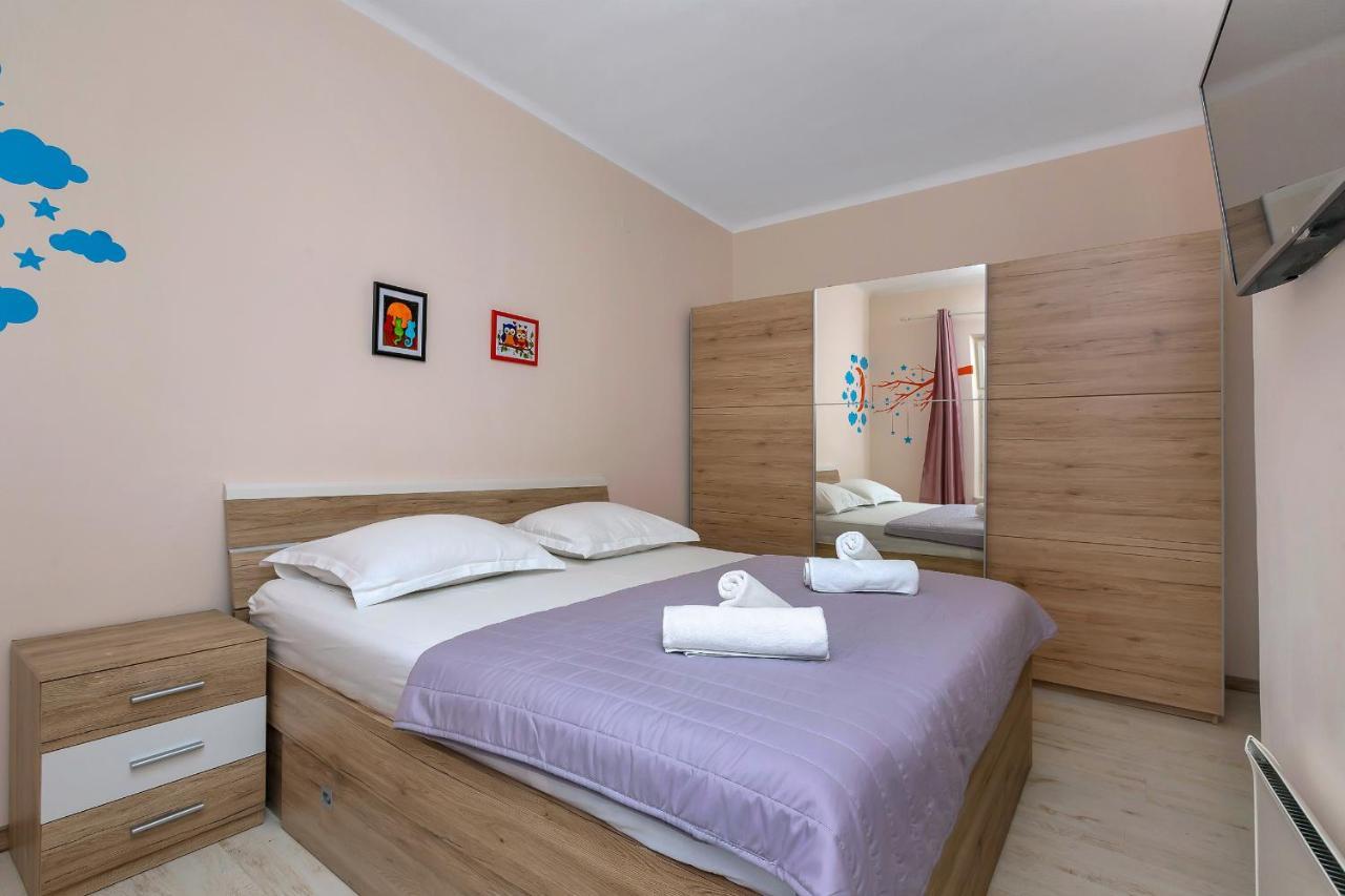 Apartman Montana, Town Centre Makarska Exteriör bild